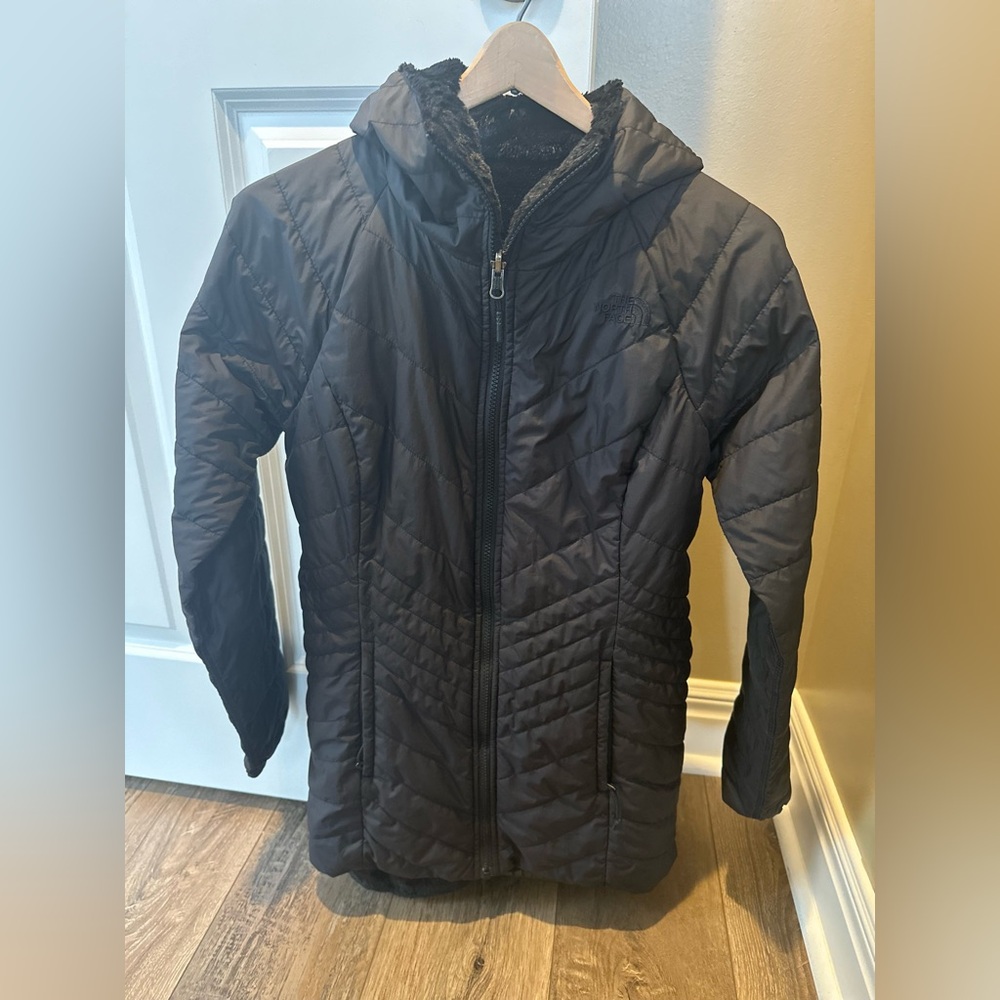 The North Face Mossbud Womens Small Reversible Insulated Jacket Faux Fur Black
